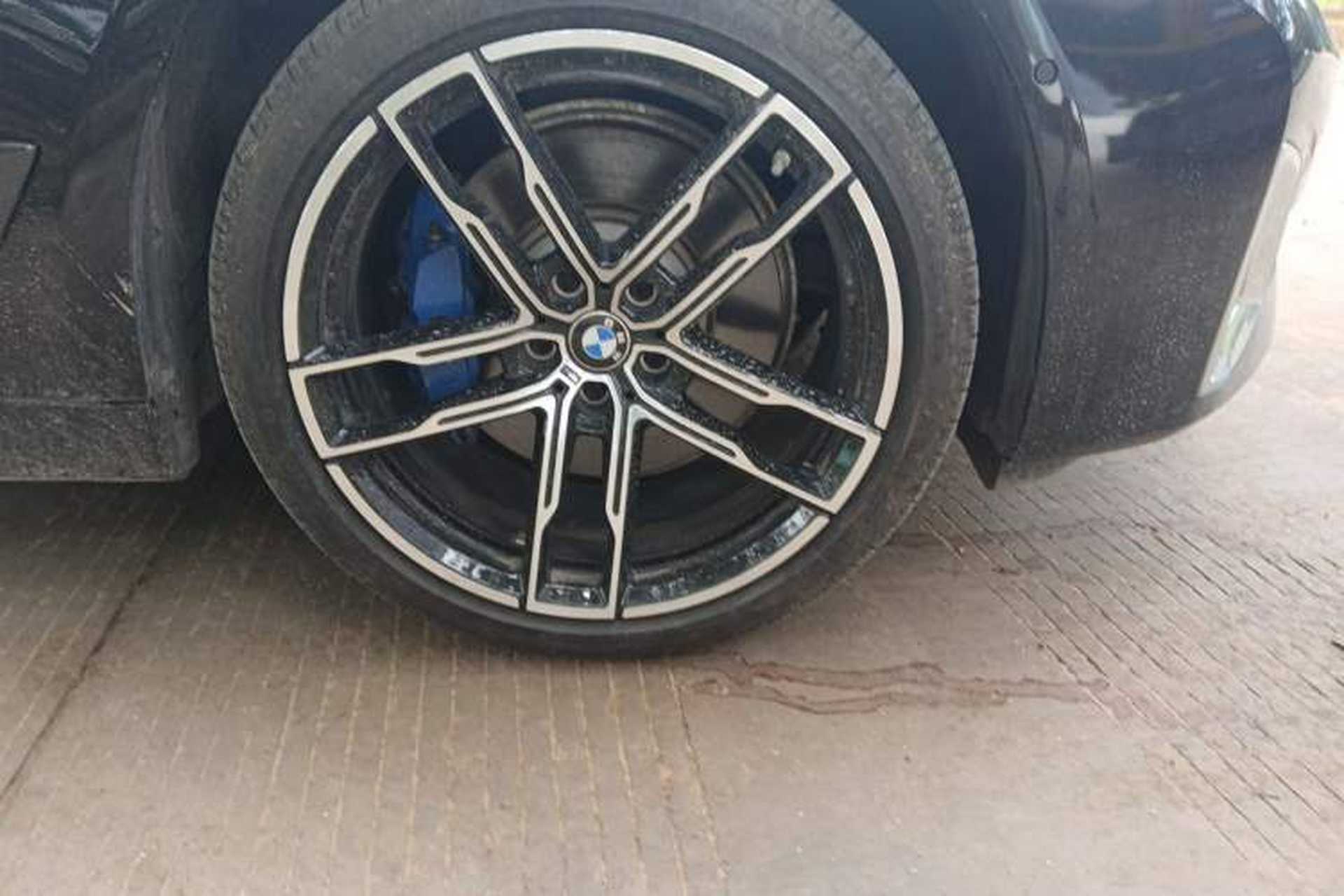 Used BMW 5 Series 2023 530Li Luxury Edition Premium Package Right Front Wheel Hub