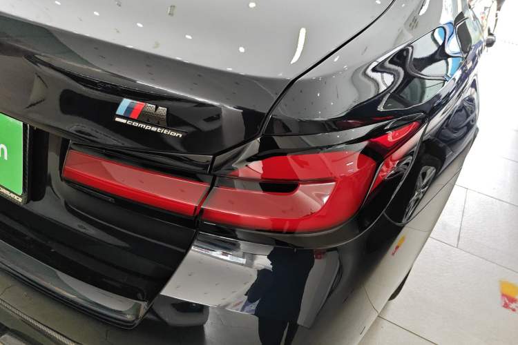 Used BMW 5 Series 2023 530Li Luxury Edition M Sport Package Right Rear Taillight