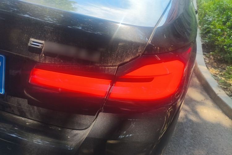Used BMW 5 Series 2023 530Li Luxury Edition M Sport Package Right Rear Taillight