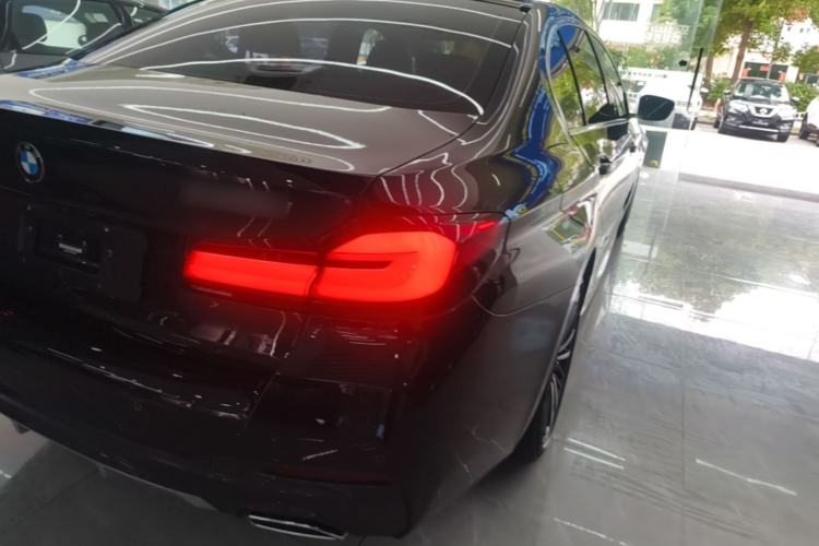 Used BMW 5 Series 2023 530Li Leading Model M Sport Package Right Rear Taillight