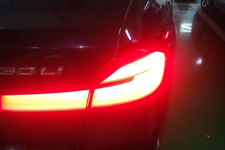 Used BMW 5 Series 2023 530Li Leading Model M Sport Package Right Rear Taillight