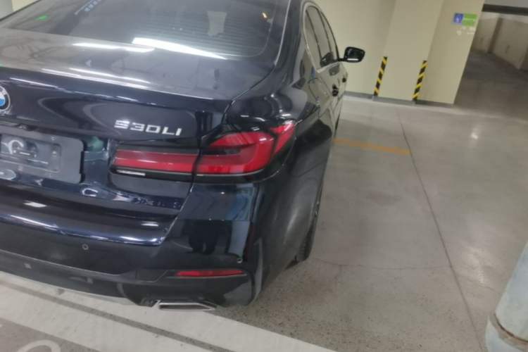 Used BMW 5 Series 2023 530Li Leading Model M Sport Package Right Rear Taillight