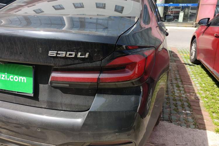 Used BMW 5 Series 2023 530Li Leading Model M Sport Package Right Rear Taillight
