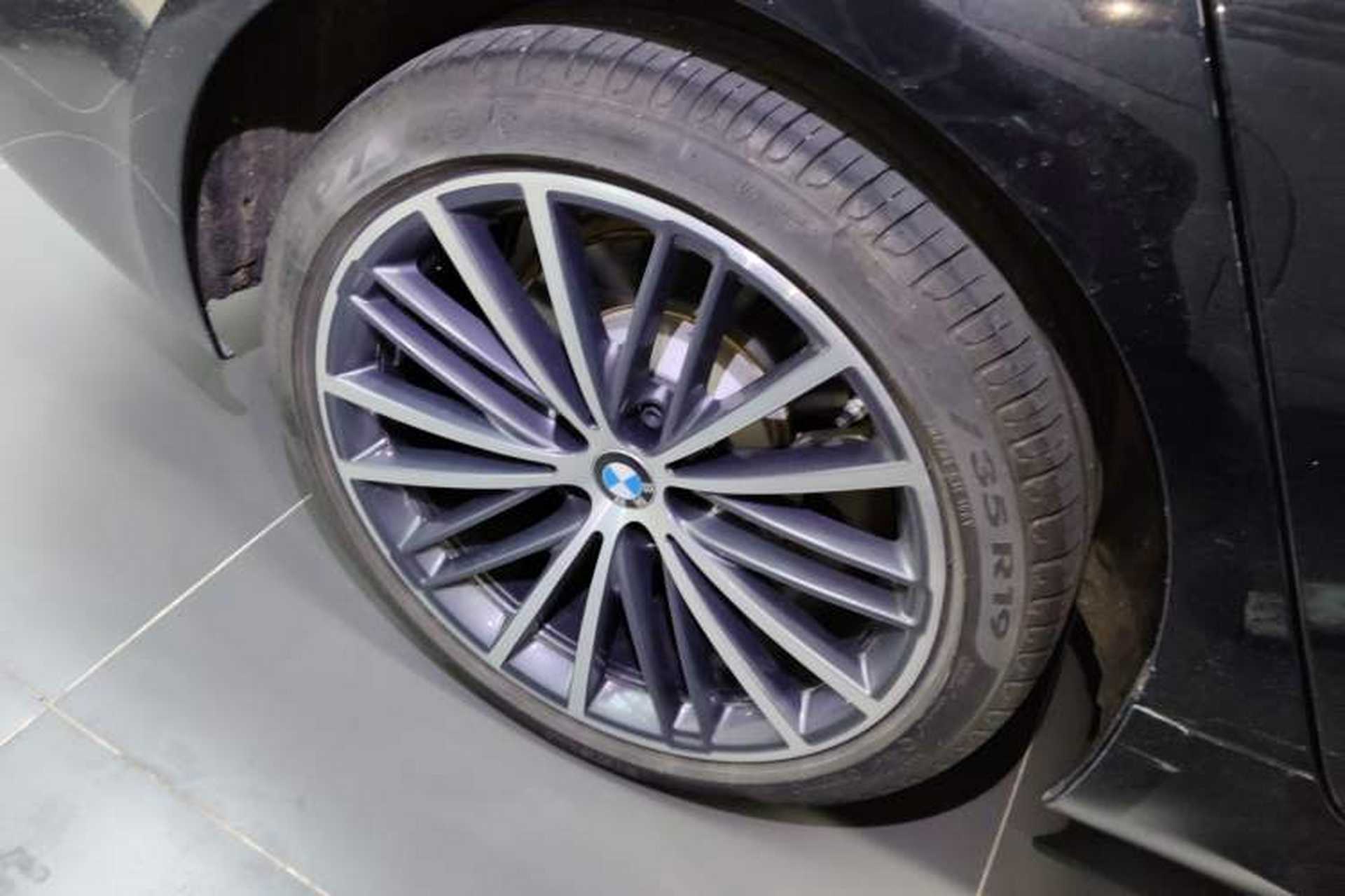 Used BMW 5 Series 2023 530Li Leading Model M Sport Package Right Rear Wheel Hub