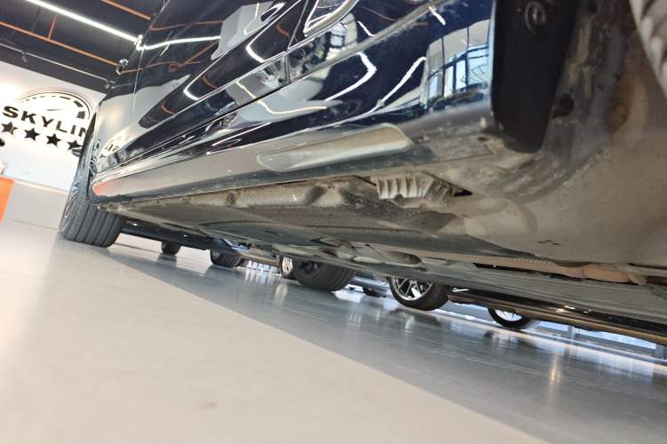 Used BMW 5 Series 2023 530Li Leading Model M Sport Package Right Side Sill