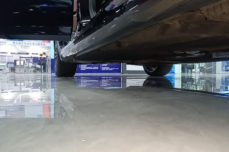 Used BMW 5 Series 2023 530Li Leading Model M Sport Package Right Side Sill