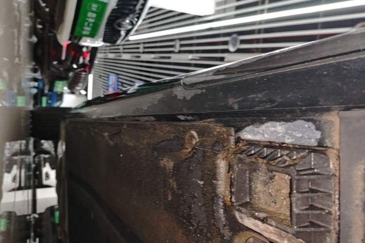 Used BMW 5 Series 2023 530Li Leading Model M Sport Package Right Side Sill