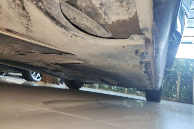 Used BMW 5 Series 2023 530Li Leading Model M Sport Package Right Side Sill