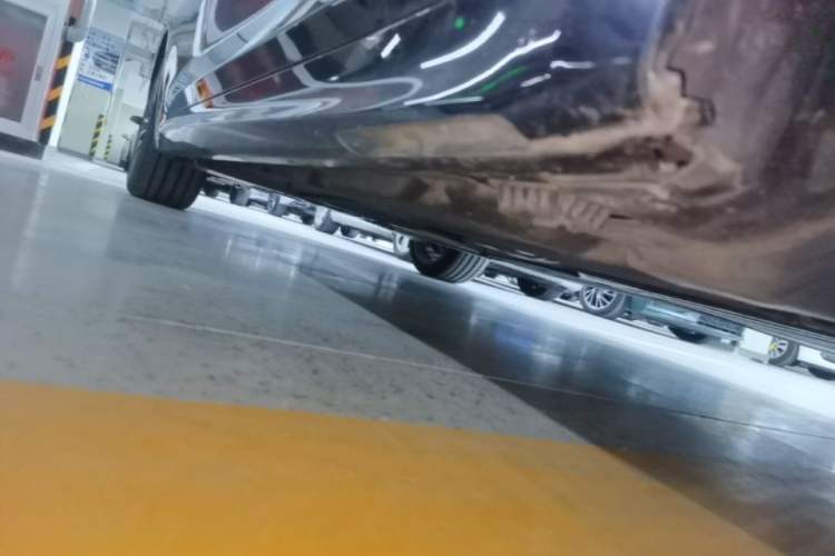 Used BMW 5 Series 2023 530Li Leading Model M Sport Package Right Side Sill