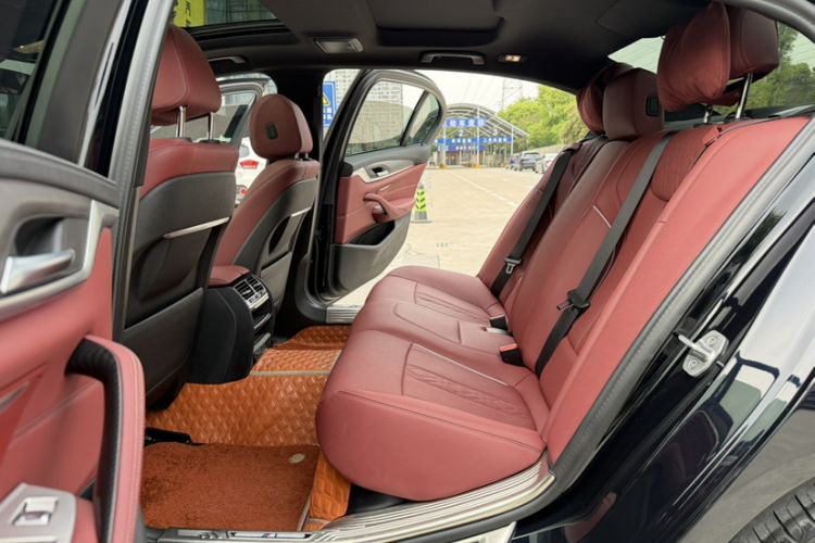 Used BMW 5 Series 2023 Restyled 530Li Leading Edition M Sport Package Roof
