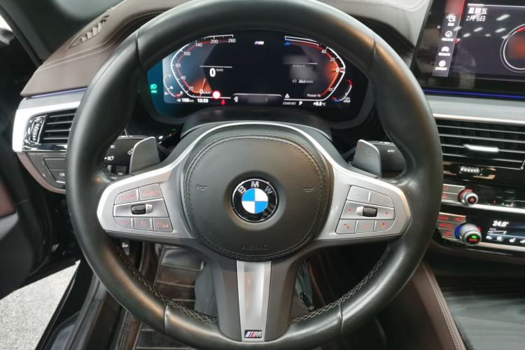 Used BMW 5 Series 2023 530Li Luxury Edition M Sport Package Steering Wheel