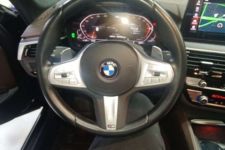 Used BMW 5 Series 2023 530Li Leading Model M Sport Package Steering Wheel