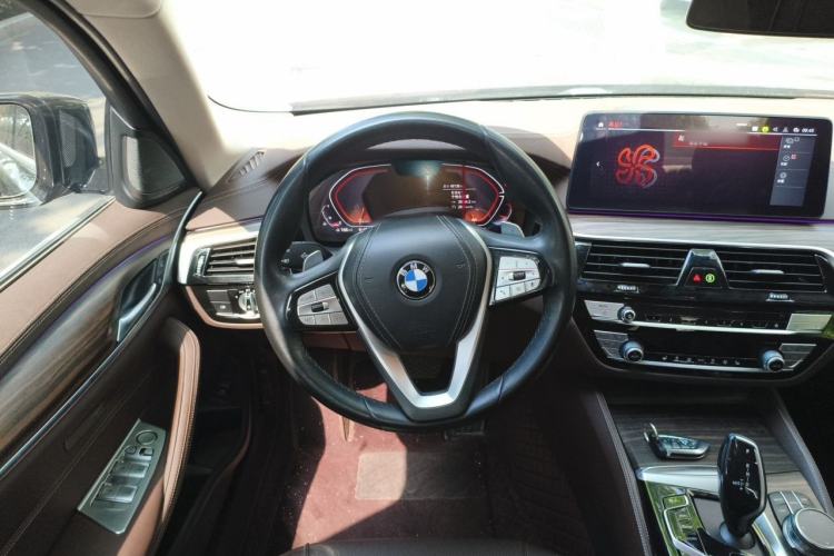 Used BMW 5 Series 2023 530Li Leading Edition Luxury Package Steering Wheel