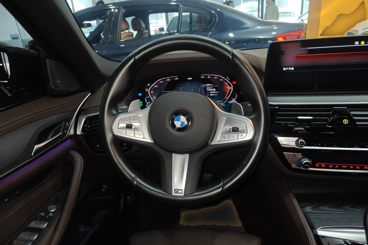 Used BMW 5 Series 2023 530Li Luxury Edition M Sport Package Steering Wheel
