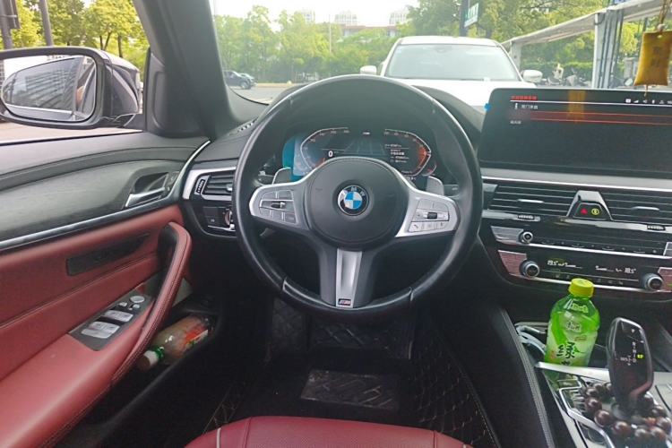 Used BMW 5 Series 2023 530Li Leading Model M Sport Package Steering Wheel