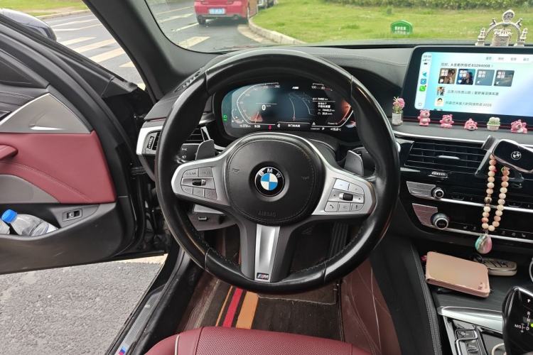 Used BMW 5 Series 2023 530Li Leading Model M Sport Package Steering Wheel