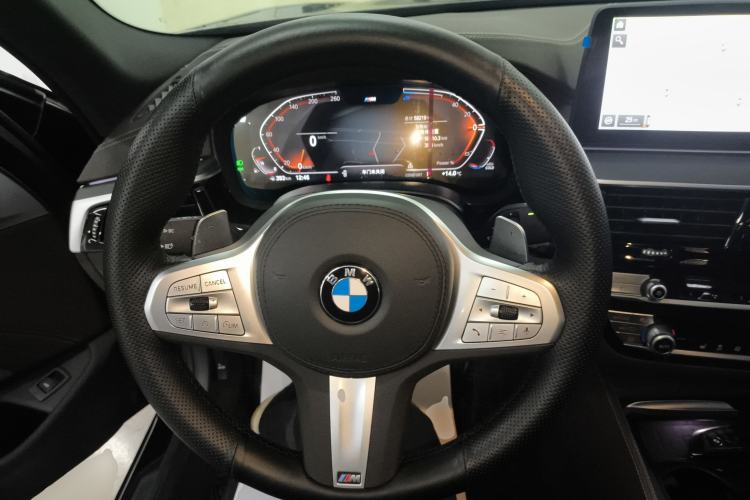 Used BMW 5 Series 2023 530Li xDrive M Sport Package Steering Wheel
