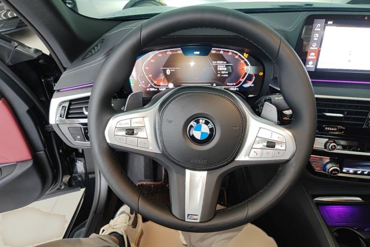 Used BMW 5 Series 2023 530Li Luxury Edition M Sport Package Steering Wheel