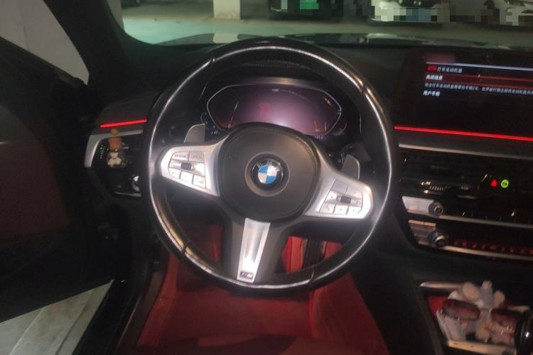 Used BMW 5 Series 2023 530Li Luxury Edition M Sport Package Steering Wheel