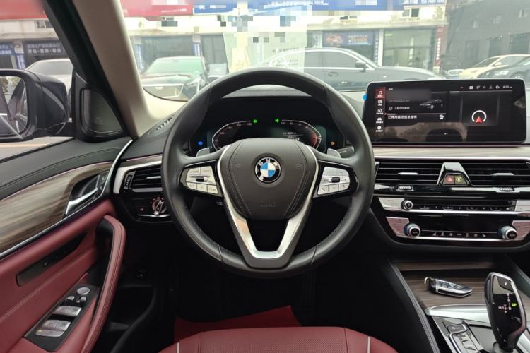 Used BMW 5 Series 2023 530Li Leading Edition Luxury Package Steering Wheel
