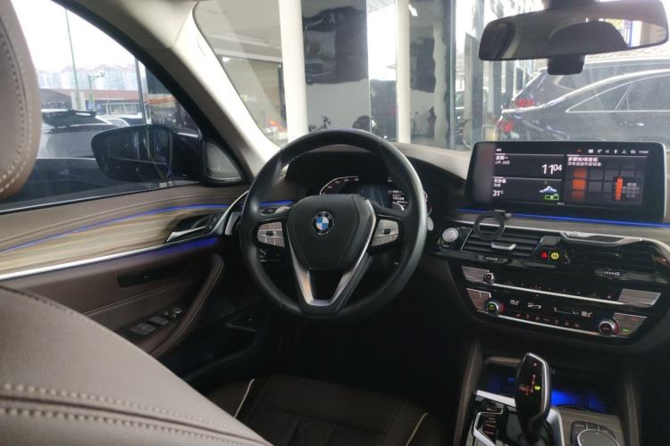 Used BMW 5 Series 2023 530Li Leading Edition Luxury Package Steering Wheel