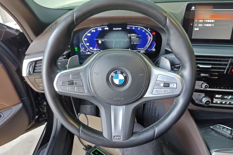 Used BMW 5 Series 2023 530Li Luxury Edition M Sport Package Steering Wheel