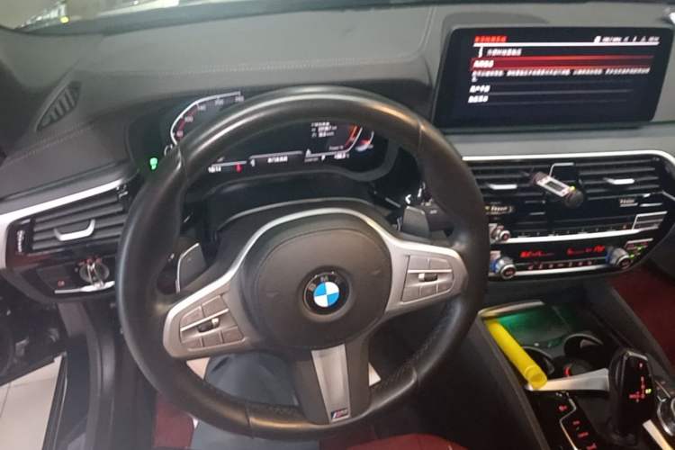 Used BMW 5 Series 2023 530Li Leading Model M Sport Package Steering Wheel