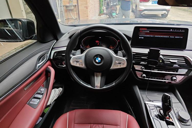 Used BMW 5 Series 2023 530Li Leading Model M Sport Package Steering Wheel
