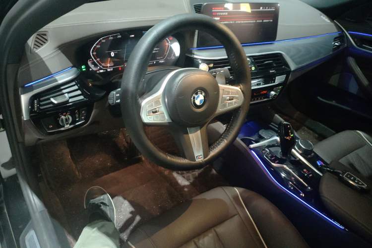 Used BMW 5 Series 2023 Restyled 530Li Leading Edition M Sport Package Steering Wheel
