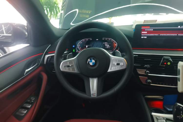 Used BMW 5 Series 2023 530Li Leading Model M Sport Package Steering Wheel
