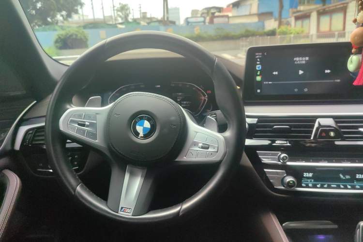 Used BMW 5 Series 2023 530Li Luxury Edition M Sport Package Steering Wheel