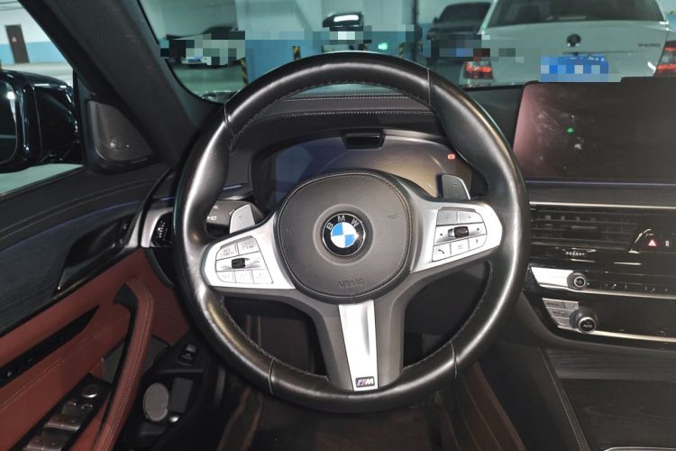 Used BMW 5 Series 2023 530Li Luxury Edition M Sport Package Steering Wheel
