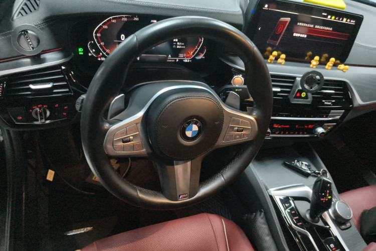 Used BMW 5 Series 2023 Restyled 530Li Leading Edition M Sport Package Steering Wheel