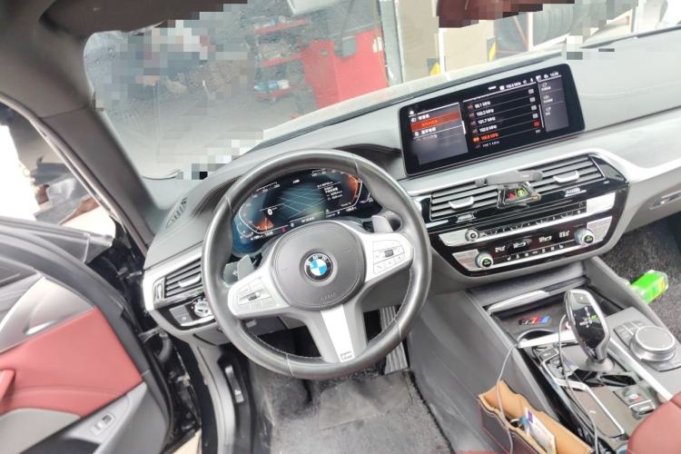 Used BMW 5 Series 2023 530Li Leading Model M Sport Package Steering Wheel