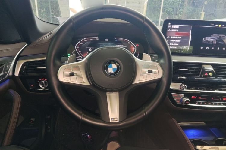 Used BMW 5 Series 2023 530Li Leading Model M Sport Package Steering Wheel