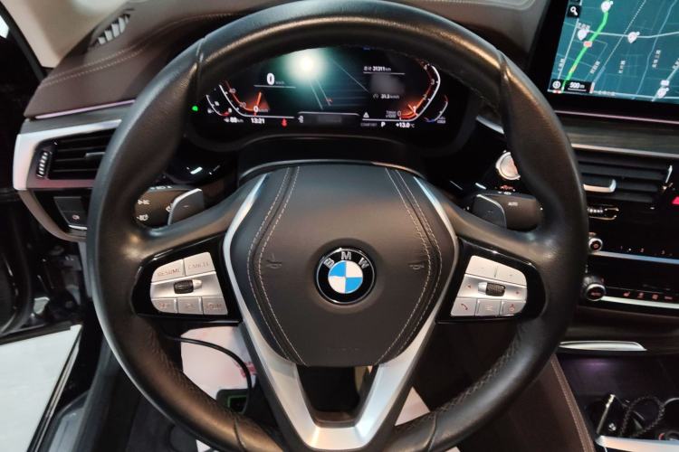 Used BMW 5 Series 2023 530Li Leading Edition Luxury Package Steering Wheel