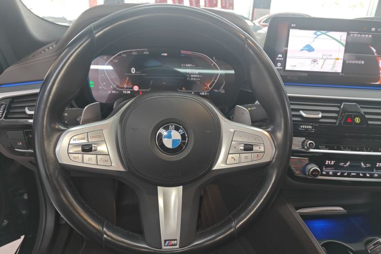 Used BMW 5 Series 2023 530Li Luxury Edition M Sport Package Steering Wheel