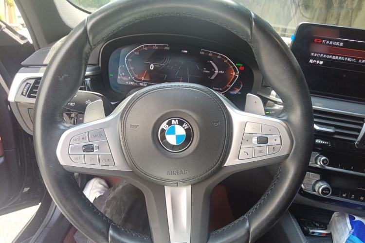 Used BMW 5 Series 2023 530Li Leading Model M Sport Package Steering Wheel