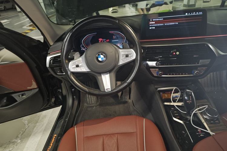 Used BMW 5 Series 2023 530Li Leading Edition Luxury Package Steering Wheel