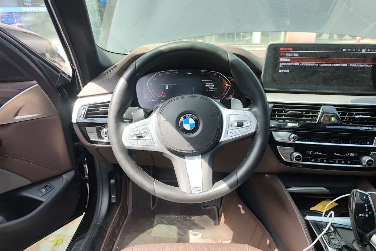 Used BMW 5 Series 2023 530Li Leading Model M Sport Package Steering Wheel