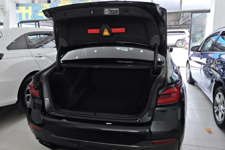 Used BMW 5 Series 2023 530Li Luxury Edition M Sport Package Trunk