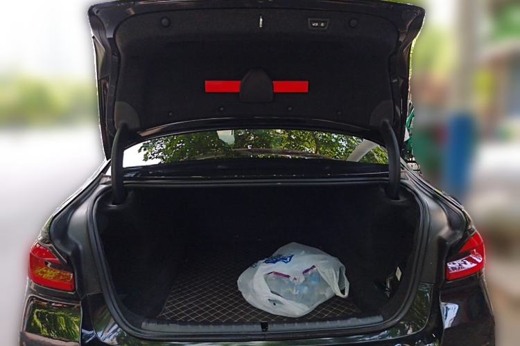 Used BMW 5 Series 2023 530Li Luxury Edition M Sport Package Trunk