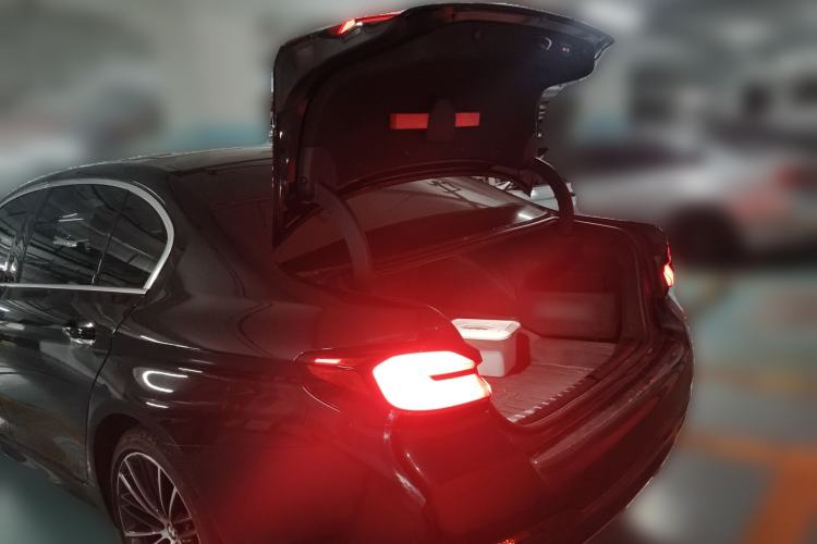 Used BMW 5 Series 2023 530Li Leading Model M Sport Package Trunk