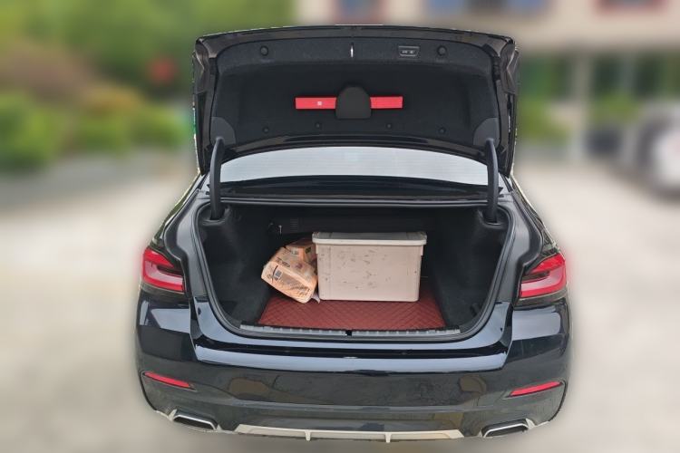 Used BMW 5 Series 2023 Restyled 530Li Luxury Edition M Sport Package Trunk