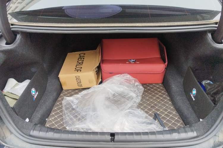 Used BMW 5 Series 2023 530Li Leading Model M Sport Package Trunk
