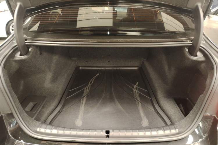 Used BMW 5 Series 2023 530Li Leading Model M Sport Package Trunk