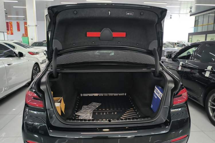 Used BMW 5 Series 2023 530Li Leading Model M Sport Package Trunk