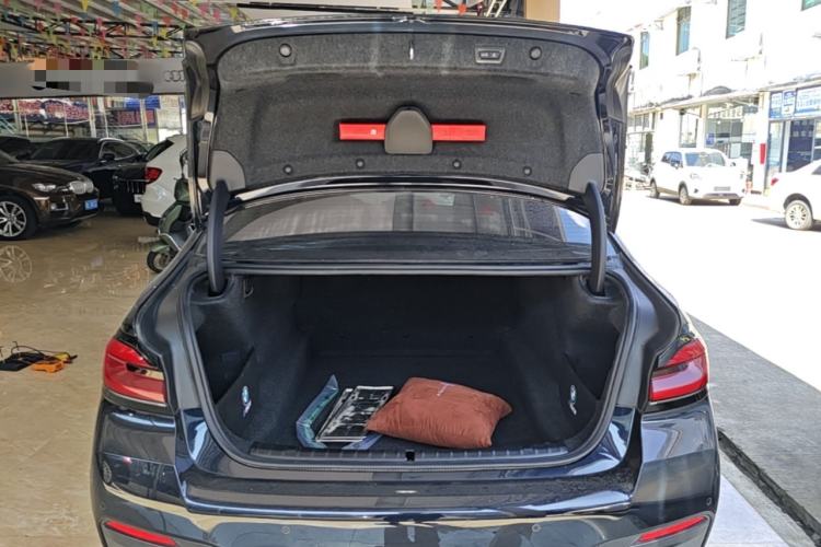 Used BMW 5 Series 2023 530Li Leading Model M Sport Package Trunk