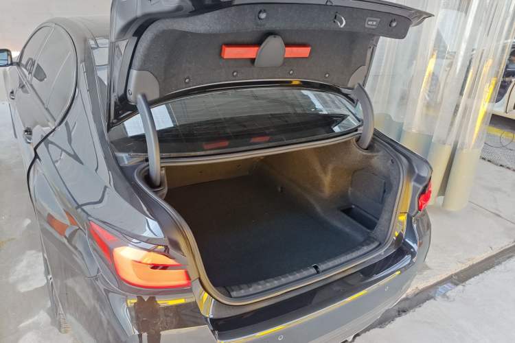 Used BMW 5 Series 2023 530Li Luxury Edition M Sport Package Trunk