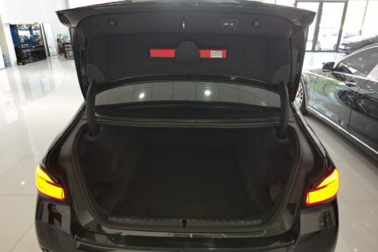 Used BMW 5 Series 2023 530Li Leading Model M Sport Package Trunk